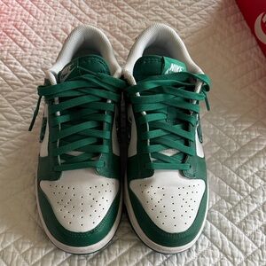 Nike Emerald and White Athletic Shoes